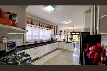 Casa de condomínio à venda com 540m², 6 quartos e 6 vagas Casa de condomínio à venda com 540m², 6 quartos e 6 vagasCozinha