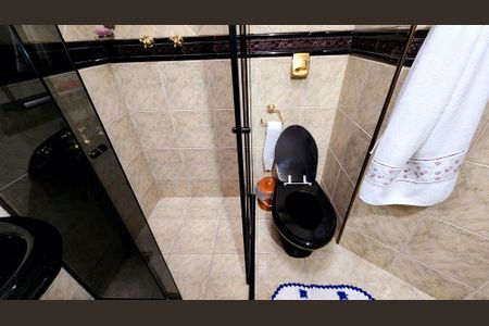 Casa de condomínio à venda com 540m², 6 quartos e 6 vagas Casa de condomínio à venda com 540m², 6 quartos e 6 vagasBanheiro 2