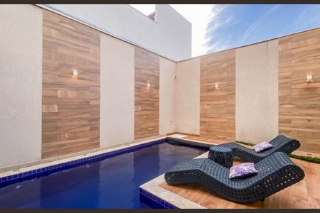 Casa à venda com 290m², 3 quartos e 4 vagasPiscina