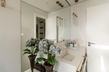 Casa à venda com 290m², 3 quartos e 4 vagasBanheiro da Suíte 1