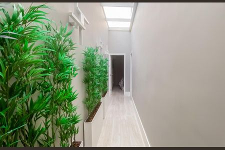 Casa à venda com 290m², 3 quartos e 4 vagasCorredor