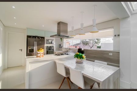 Casa à venda com 290m², 3 quartos e 4 vagasCozinha