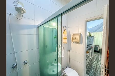 Apartamento à venda com 122m², 4 quartos e sem vagaBanheiro Social