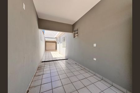 Casa para alugar com 100m², 2 quartos e 2 vagasGaragem e quintal