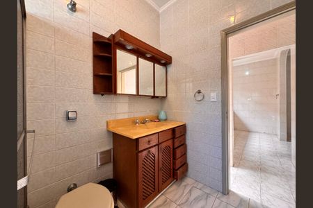 Casa para alugar com 100m², 2 quartos e 2 vagasBanheiro