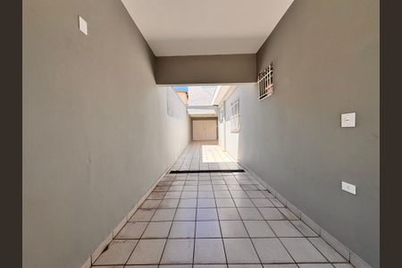Casa para alugar com 100m², 2 quartos e 2 vagasGaragem e quintal