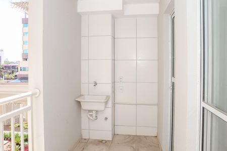 Apartamento para alugar com 45m², 2 quartos e sem vaga Apartamento para alugar com 45m², 2 quartos e sem vagaSacada