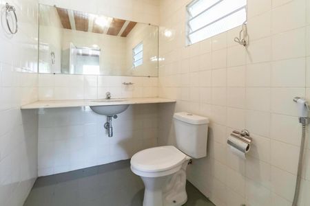 Casa à venda com 5200m², 5 quartos e 6 vagasBanheiro da suíte 3