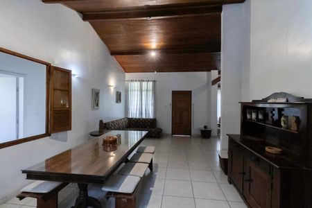 Casa à venda com 5200m², 5 quartos e 6 vagasSala