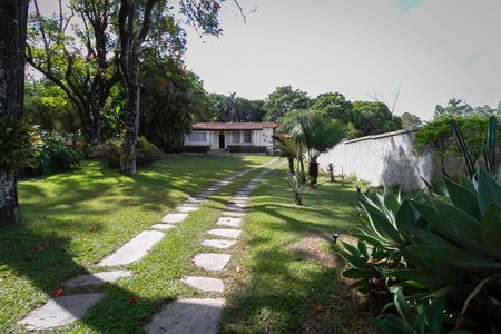 Casa à venda com 5200m², 5 quartos e 6 vagasEntrada