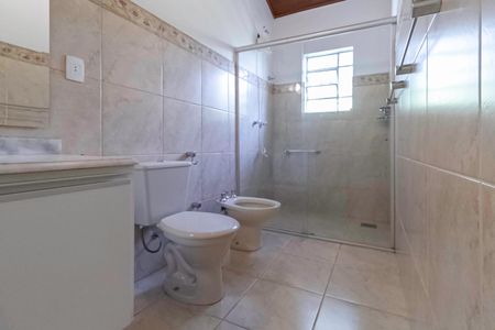 Casa à venda com 5200m², 5 quartos e 6 vagasBanheiro da suíte 1