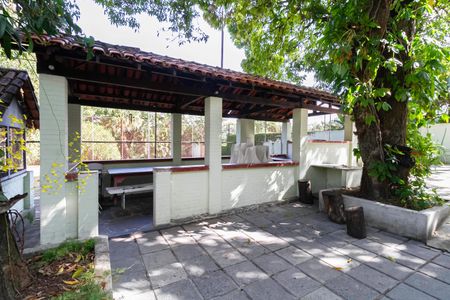 Casa à venda com 5200m², 5 quartos e 6 vagasQuintal