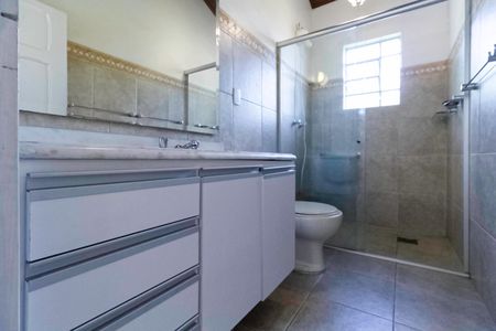 Casa à venda com 5200m², 5 quartos e 6 vagasBanheiro social