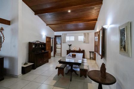 Casa à venda com 5200m², 5 quartos e 6 vagasSala