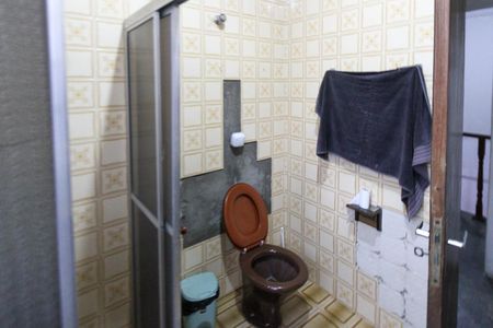 Casa à venda com 233m², 7 quartos e 8 vagasBanheiro 02