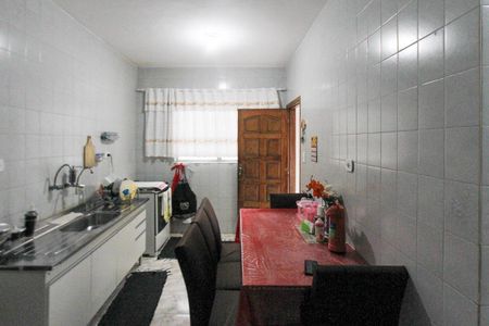 Casa à venda com 233m², 7 quartos e 8 vagasCozinha casa 02
