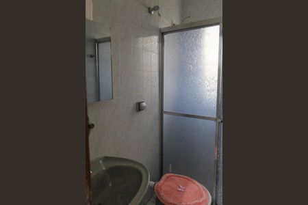 Casa à venda com 233m², 7 quartos e 8 vagasBanheiro casa 02