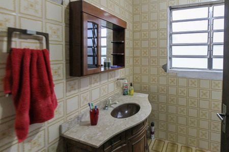 Casa à venda com 233m², 7 quartos e 8 vagasBanheiro 02