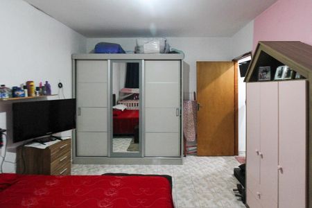 Casa à venda com 233m², 7 quartos e 8 vagasQuarto casa 02