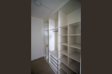 Casa para alugar com 120m², 3 quartos e 2 vagasQuarto 2 / closset