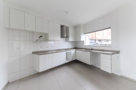 Casa para alugar com 120m², 2 quartos e 2 vagas Casa para alugar com 120m², 2 quartos e 2 vagasCozinha