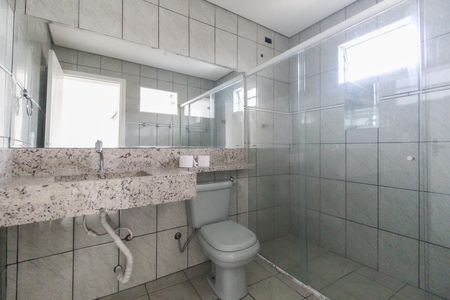 Casa para alugar com 120m², 2 quartos e 2 vagas Casa para alugar com 120m², 2 quartos e 2 vagasBanheiro