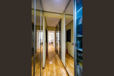 Apartamento à venda com 134m², 3 quartos e 2 vagasCloset da suíte 03