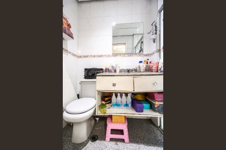 Apartamento à venda com 134m², 3 quartos e 2 vagasBanheiro da suíte 02