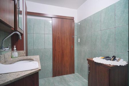 Casa à venda com 180m², 2 quartos e 3 vagasBanheiro