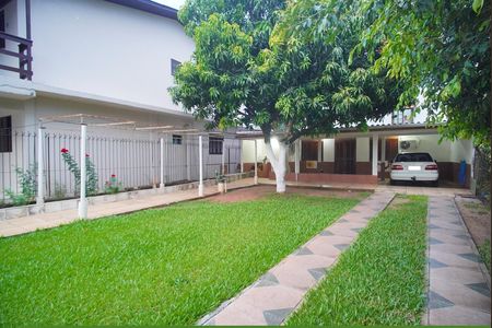 Casa à venda com 180m², 2 quartos e 3 vagasQuintal