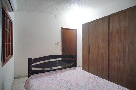 Casa à venda com 180m², 2 quartos e 3 vagasQuarto 2