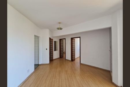 Apartamento para alugar com 60m², 2 quartos e 1 vagaSala