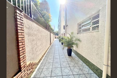 Apartamento à venda com 77m², 2 quartos e 1 vagaÁrea externa