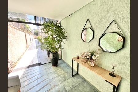 Apartamento à venda com 77m², 2 quartos e 1 vagaHall de entrada