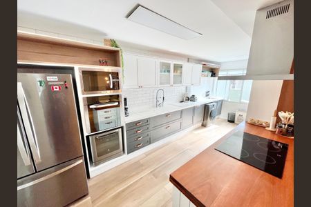Apartamento à venda com 77m², 2 quartos e 1 vagaSala/Cozinha