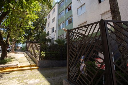 Apartamento à venda com 77m², 2 quartos e 1 vaga Apartamento à venda com 77m², 2 quartos e 1 vagaFachada