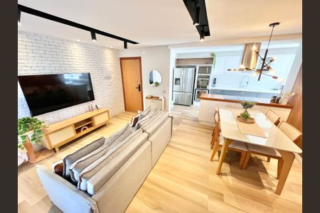 Apartamento à venda com 77m², 2 quartos e 1 vagaSala/Cozinha