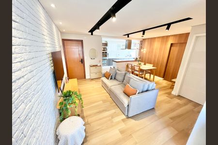 Apartamento à venda com 77m², 2 quartos e 1 vagaSala/Cozinha