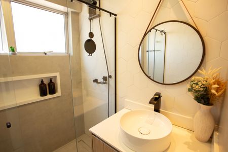 Apartamento à venda com 77m², 2 quartos e 1 vaga Apartamento à venda com 77m², 2 quartos e 1 vagaBanheiro Social