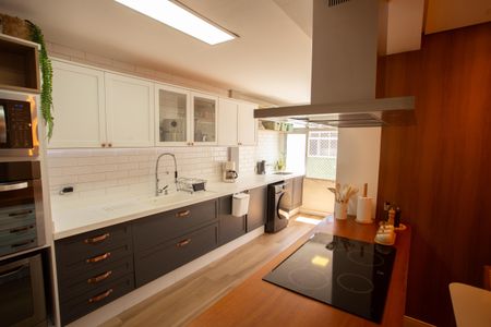 Apartamento à venda com 77m², 2 quartos e 1 vaga Apartamento à venda com 77m², 2 quartos e 1 vagaCozinha