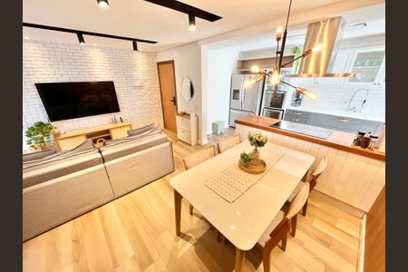 Apartamento à venda com 77m², 2 quartos e 1 vagaSala/Cozinha