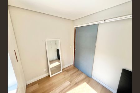 Apartamento à venda com 77m², 2 quartos e 1 vagaQuarto 2
