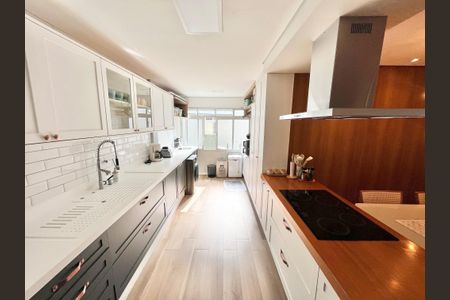 Apartamento à venda com 77m², 2 quartos e 1 vagaSala/Cozinha