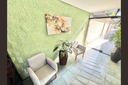 Apartamento à venda com 77m², 2 quartos e 1 vagaHall de entrada