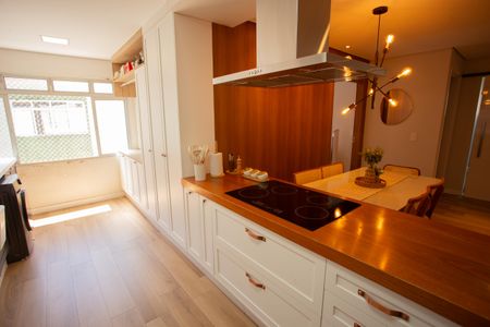 Apartamento à venda com 77m², 2 quartos e 1 vaga Apartamento à venda com 77m², 2 quartos e 1 vagaCozinha