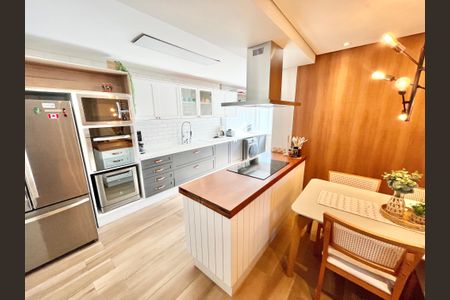 Apartamento à venda com 77m², 2 quartos e 1 vagaSala/Cozinha