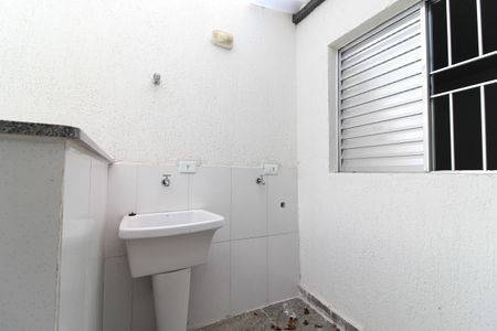 Casa de condomínio para alugar com 80m², 2 quartos e 1 vagaÁrea de Serviço