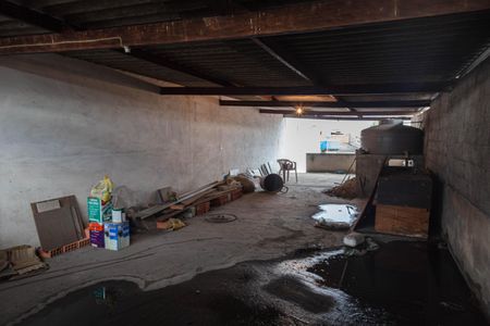 Casa à venda com 165m², 4 quartos e 2 vagasQuintal