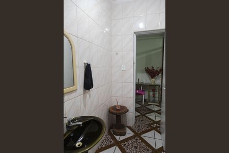 Casa à venda com 165m², 4 quartos e 2 vagasLavabo Sala