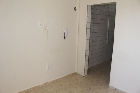 Sala de kitnet/studio para alugar com 1 quarto, 21m² em Santa Ifigênia, São Paulo